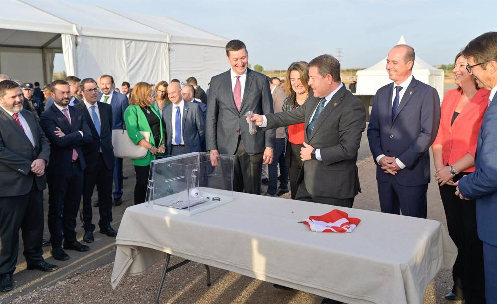 García-Page, en la primera piedra de Cummins García-Page,