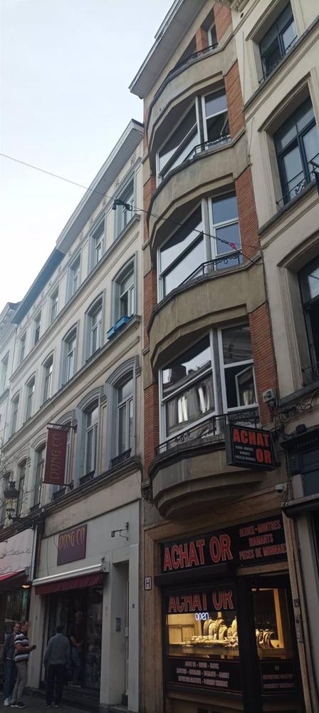 Edificio en Bruselas donde vivía la joven fallecida. Edificio