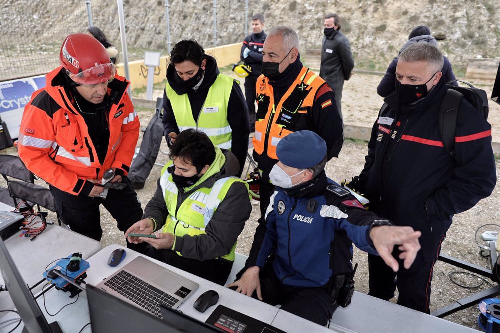 Archivo - Puesto de mando de drones en un simulacro de la escuela nacional de Protección Civil de Rivas, a 5 de abril de 2022, en Madrid (España). Archivo