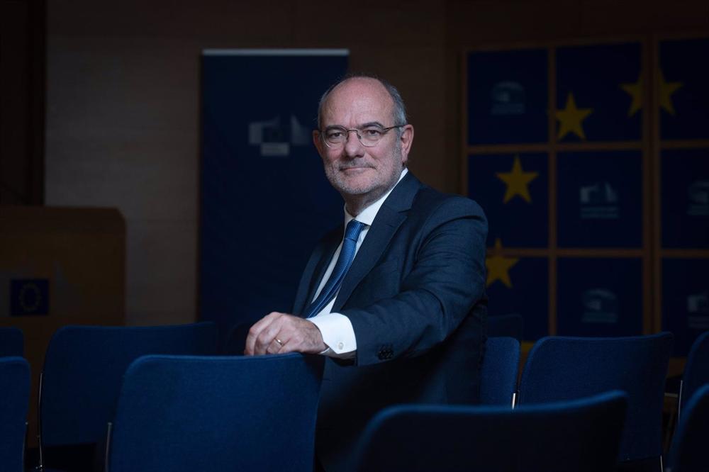 El portavoz del Parlamento Europeo y director general de comunicación de la Eurocámara, Jaume Duch, en una entrevista de Europa Press. El