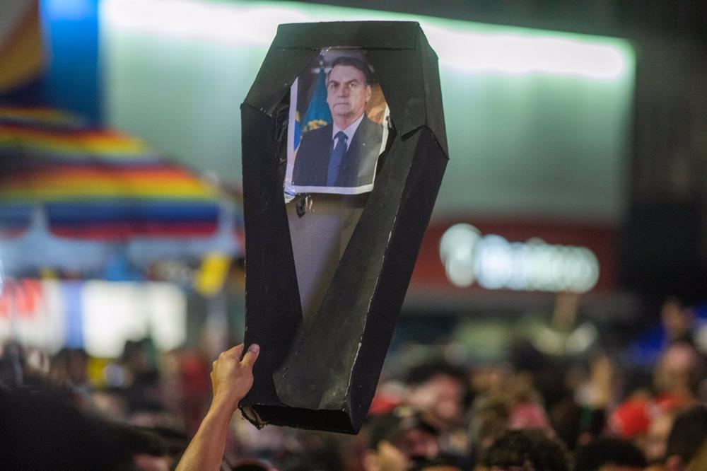 Gli elettori di Lula da Silva festeggiano la sua vittoria elettorale. Gli