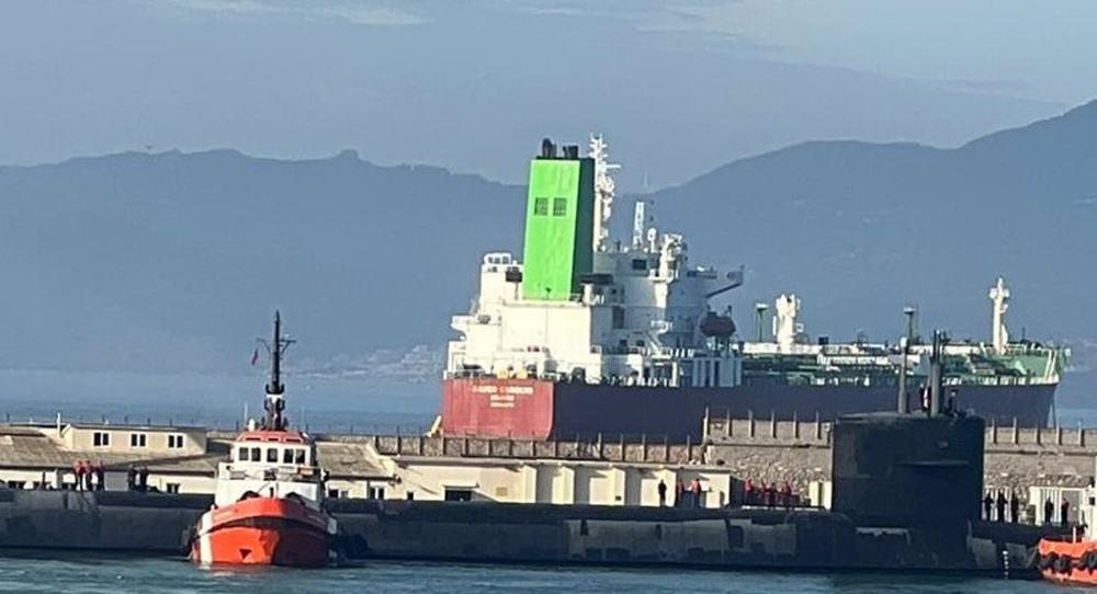 Submarino nuclear llega al puerto de Gibraltar Submarino