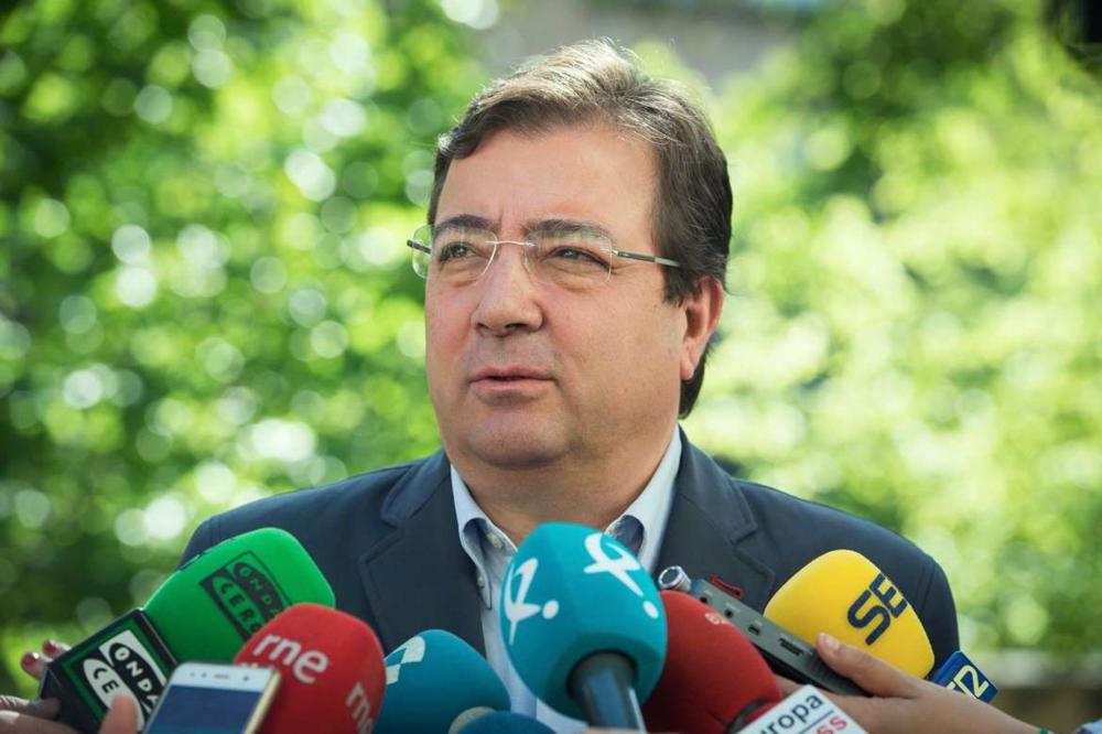 Archivo - El presidente de la Junta de Extremadura, Guillermo Fernández Vara, en una foto de archivo Archivo