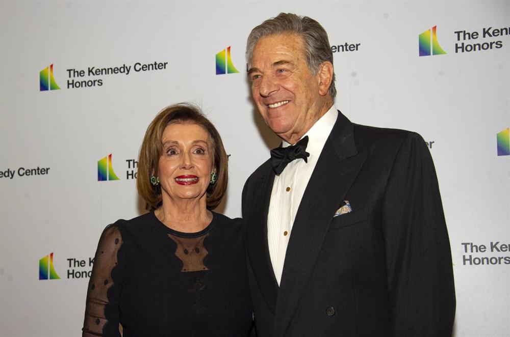 Archiv - Die Sprecherin des US-Repräsentantenhauses, Nancy Pelosi, und ihr Mann, Paul Archiv