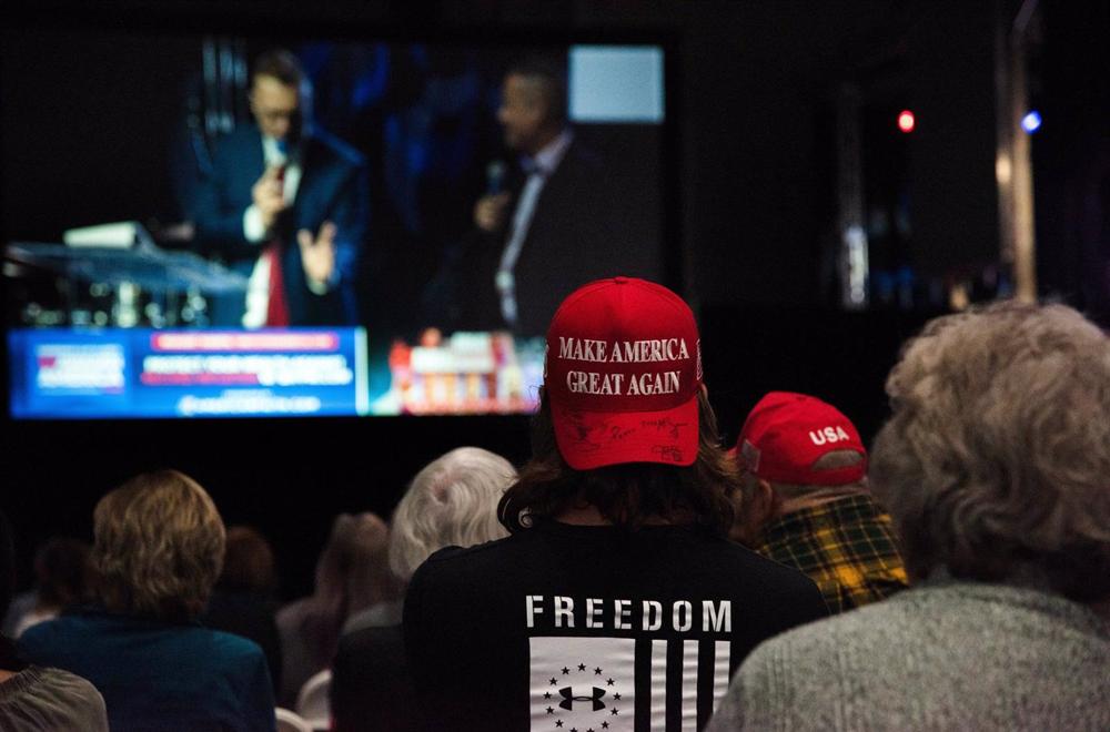 Sostenitori di Donald Trump durante un comizio a Manhelm, Pennsylvania. Sostenitori