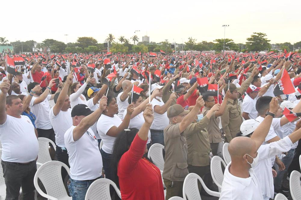 Archivo - Concentración por el Día de la Rebelión Nacional en Cienfuegos, Cuba Archivo