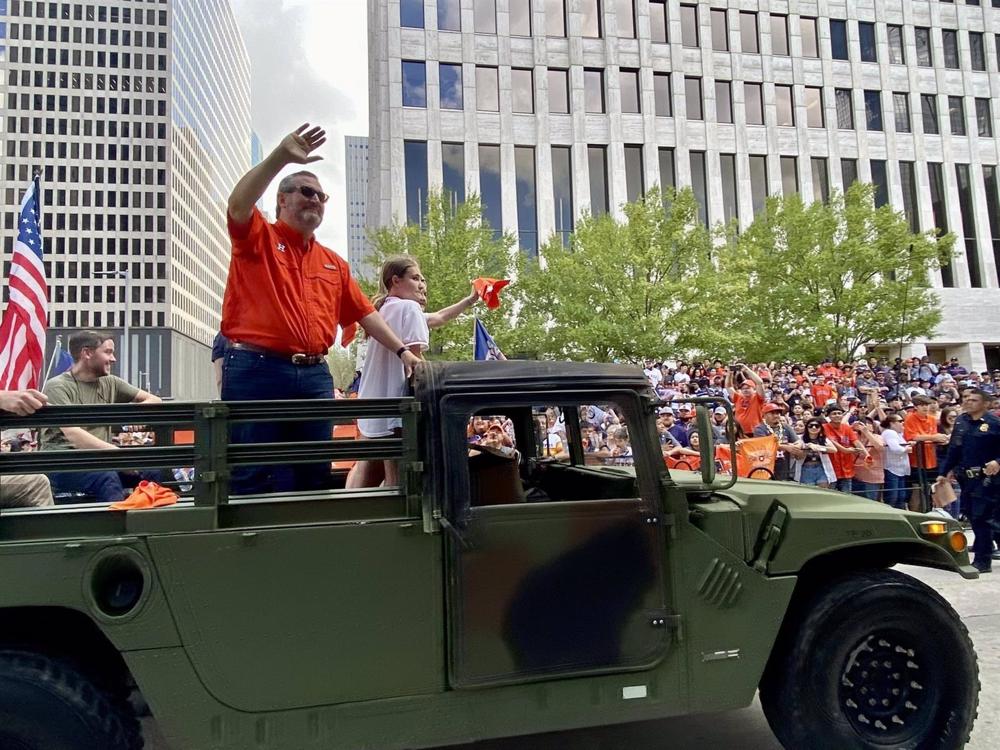 Der republikanische Senator Ted Cruz während einer Parade in Houston. Der