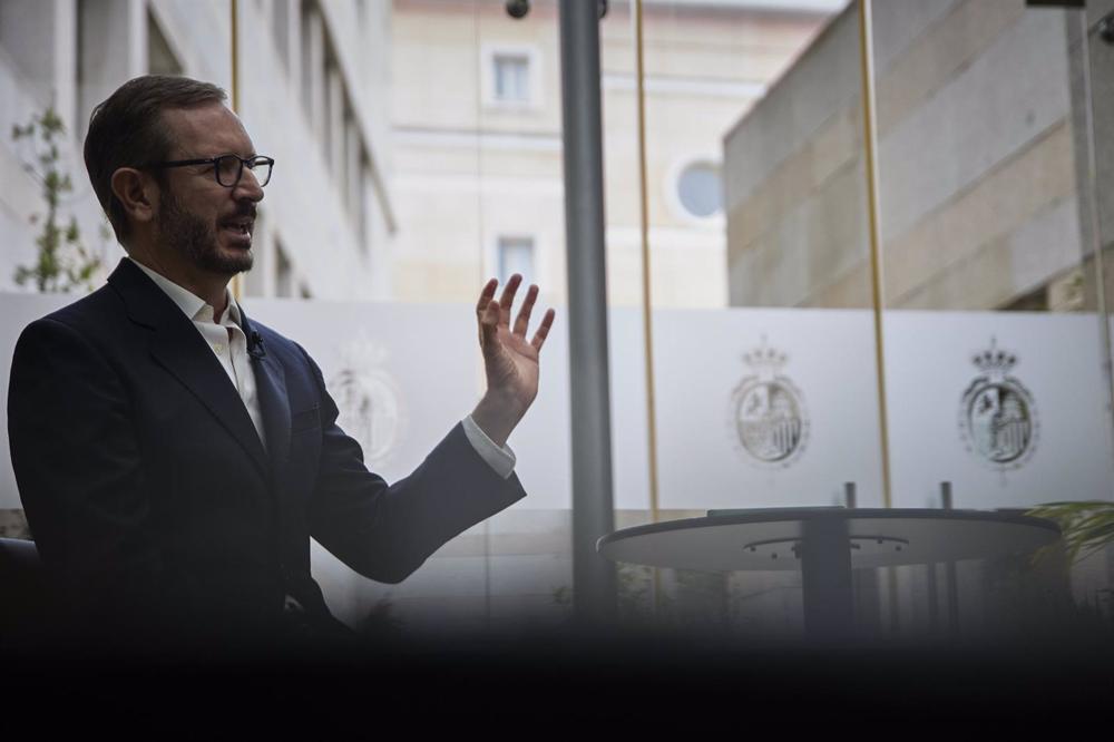 a9cbe67710988b3faf7bf364f59afd6a.jpg"