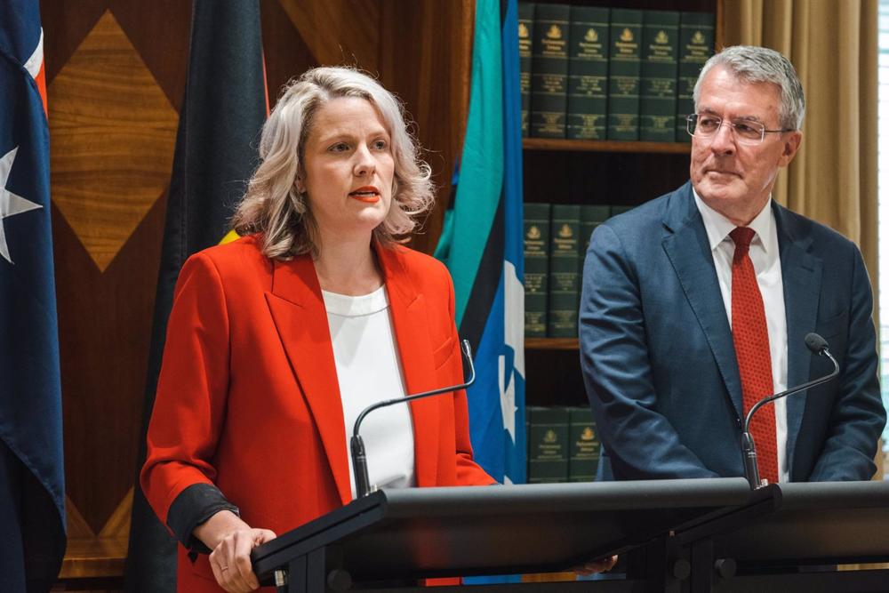 Il ministro australiano degli Affari interni, Clare O'Neil Il