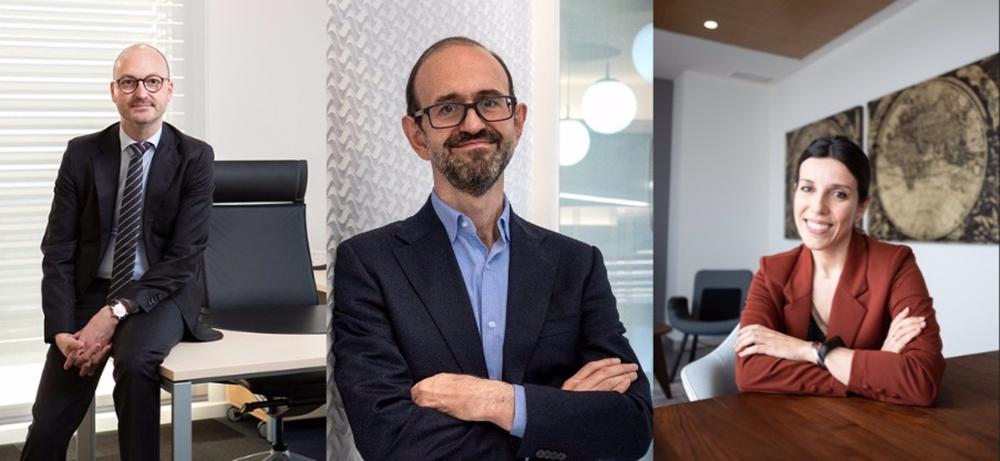 El subdirector general de Banco Sabadell y director de Seguros, Ahorro y Inversión, David Insalaco; el director general de Sabadell Seguros, Bernardino Gómez; y la directora general operativa de Meridiano Seguros, Sonia Latorre El