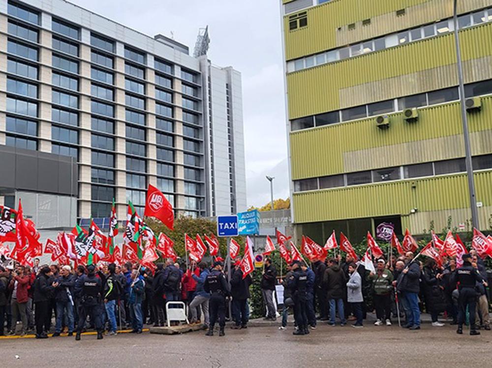 CCOO y UGT piden a Iberdrola compensar el IPC en los salarios CCOO