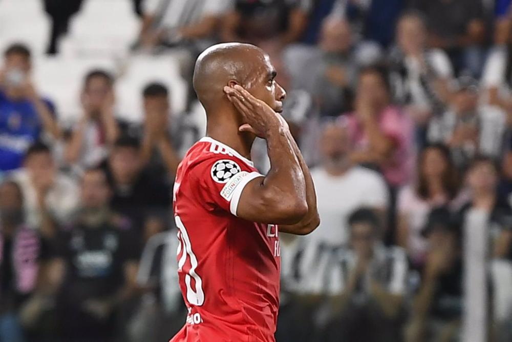Archivo - El futbolista del Benfica Joao Mario celebra un gol. Archivo