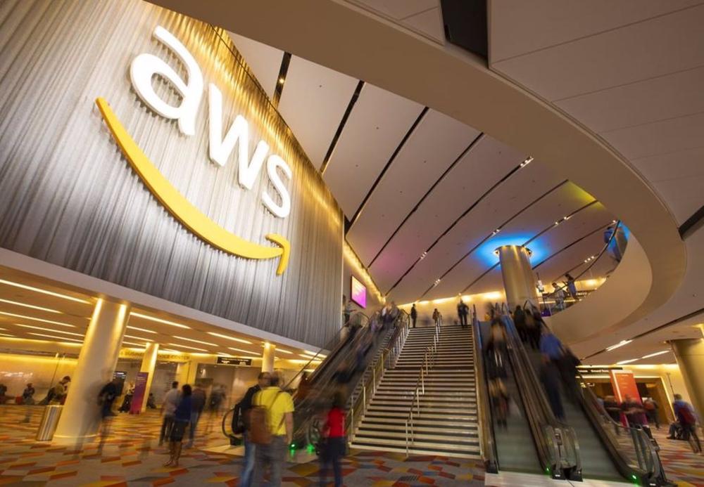 AWS AWS"