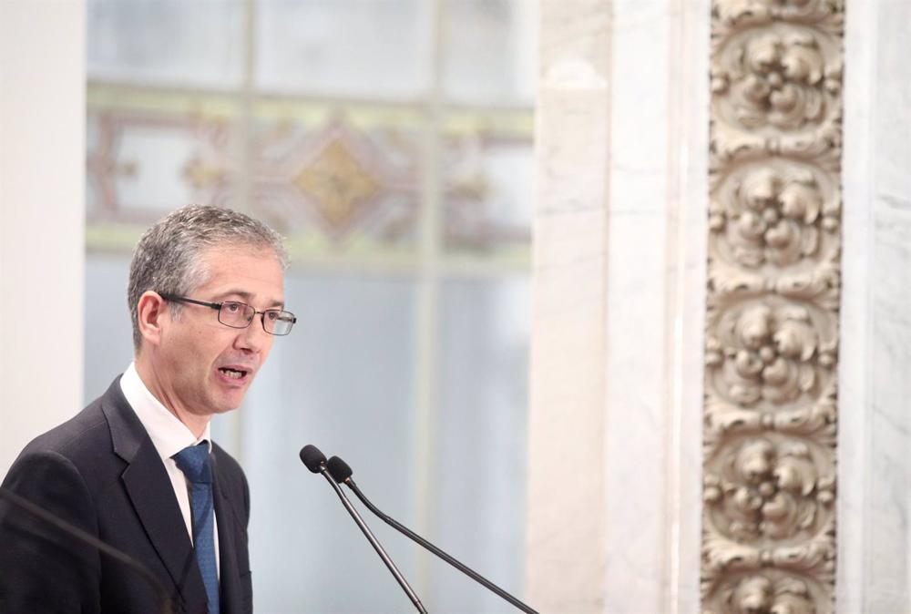 Archivo - El gobernador del Banco de España, Pablo Hernández de Cos, durante su intervención en la Convención Anual Financiera de la Asociación de Mercados Financieros (AMF), en Madrid (España), a 18 e noviembre de 2019. Archivo