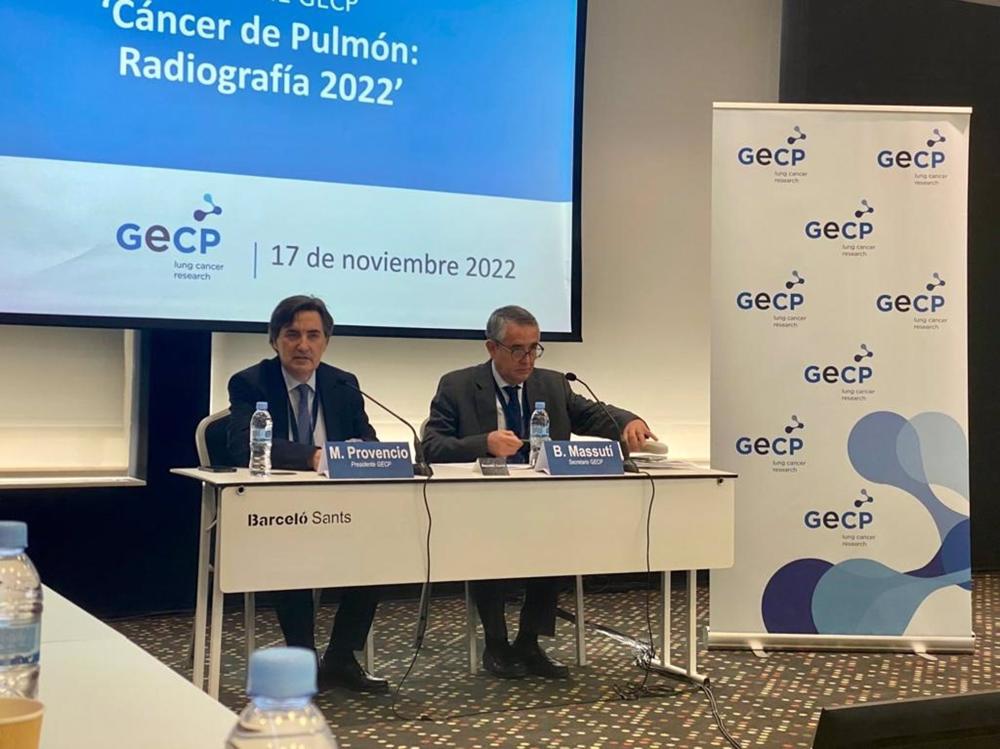 Presentación del informe 'Cáncer de Pulmón: Radiografía 2022', con el presidente del GECP Mariano Provencio y su secretario Bartomeu Massuti Presentación
