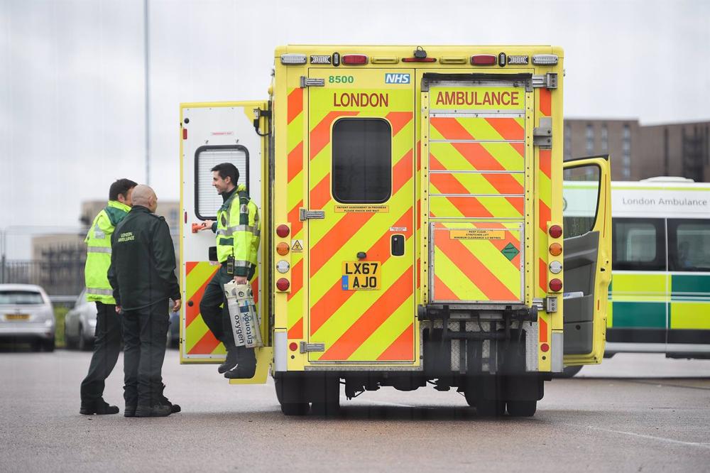 Archivo - Ambulancia de los servicios de emergencia británicos en Londres Archivo