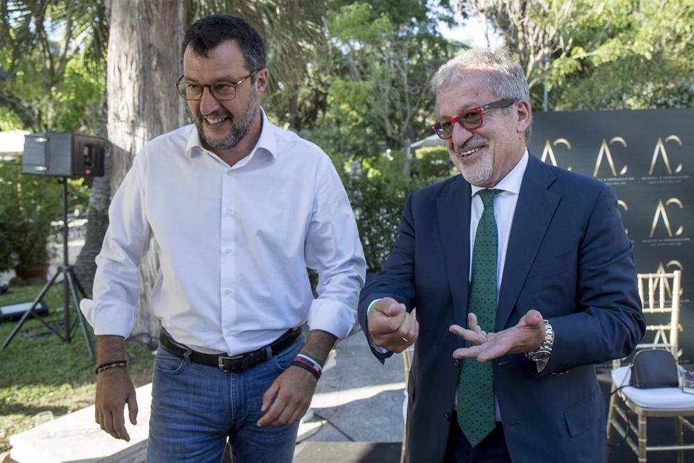 Matteo Salvini y Roberto Maroni. Matteo