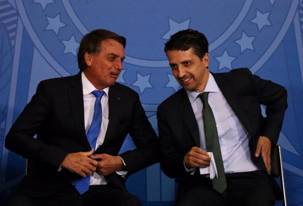 Jair Bolsonaro und Umweltminister Joaquim Leite. Jair