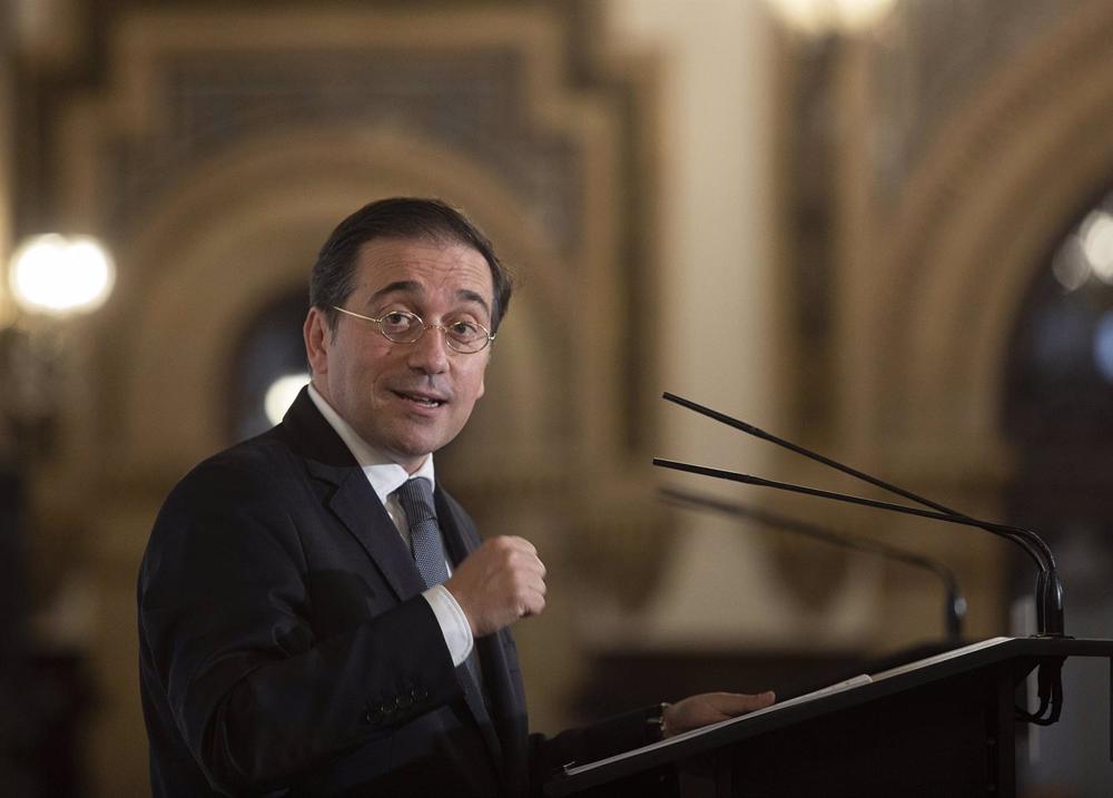 Archivo - El ministro de Asuntos Exteriores, Unión Europea y Cooperación, José Manuel Albares, durante su intervención en el acto. A 21 de octubre de 2022 en Sevilla (Andalucía, España). Archivo