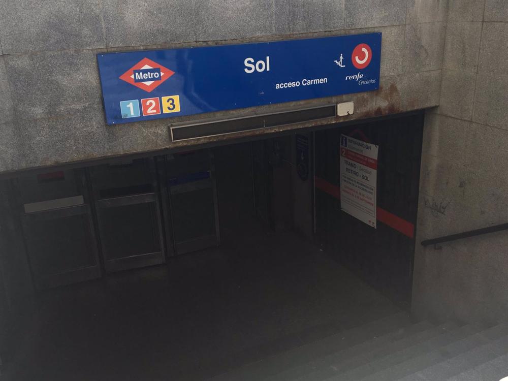 Archivo - Fotos de recurso de la estación de metro y cercanías de Sol y de la Puerta del Sol, en Madrid Archivo