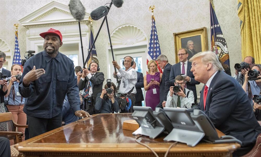 Le rappeur Ye (anciennement connu sous le nom de Kanye West) et Donald Trump Le