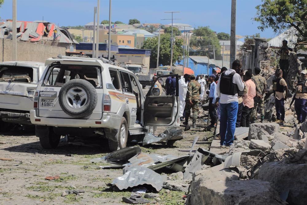Archivio - Immagine di file di un attentato suicida a Mogadiscio Archivio