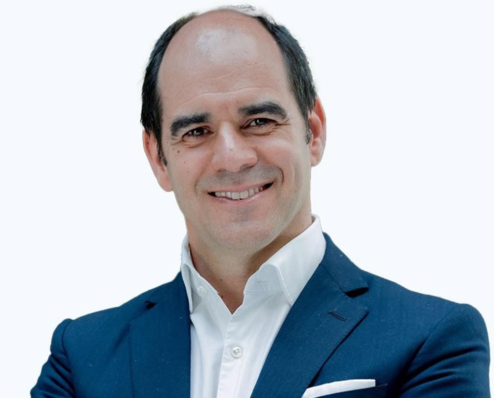 Archivo - El nuevo consejero delegado de Santander España y responsable regional de Santander en Europa, António Simões. Archivo