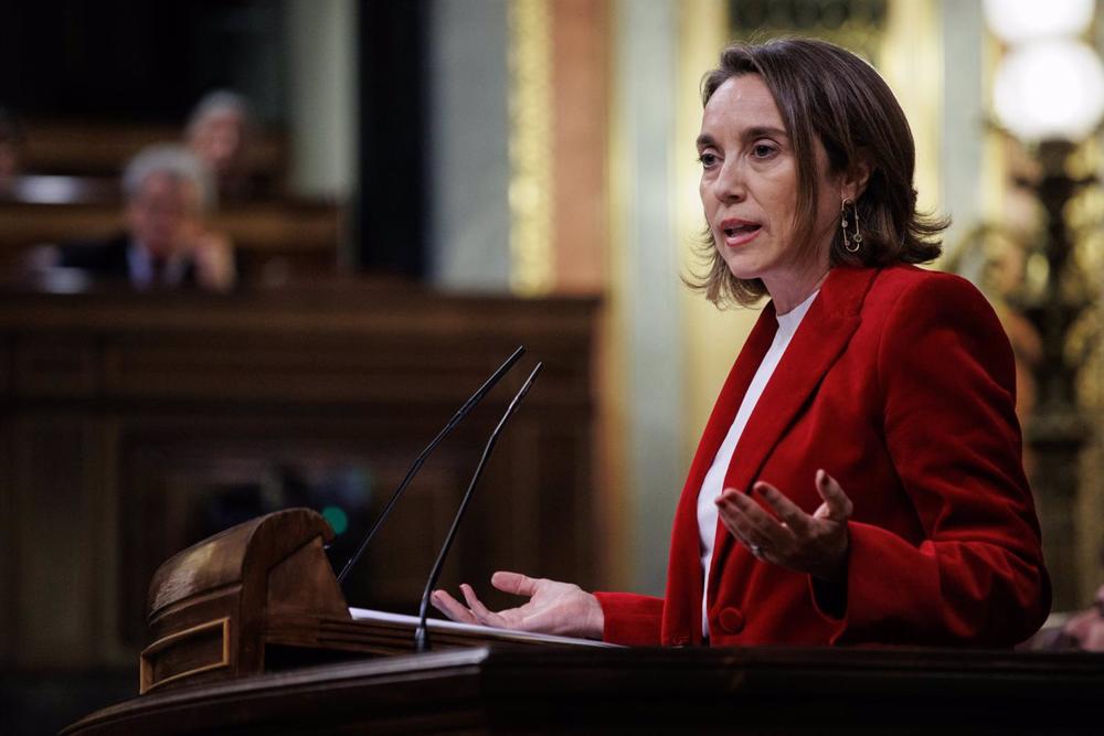 La portavoz del Partido Popular en el Congreso, Cuca Gamarra, en una sesión plenaria en el Congreso de los Diputados La