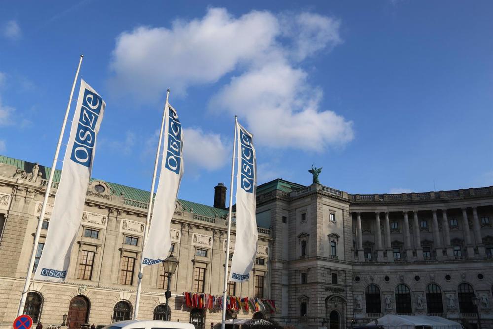 Arquivo - Imagender arquivo da bandeira da OSCE em Viena. Arquivo