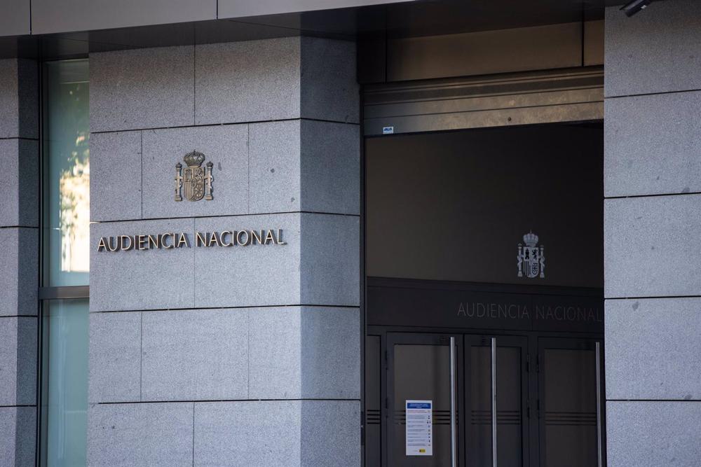 Archivo - Entrada a la Audiencia Nacional en el momento en el que dos miembros del ente público ICM han sido testigos sobre la supuesta financiación ilegal del PP madrileño en ‘Púnica’, a 7 de octubre de 2021, en Madrid, (España). Archivo