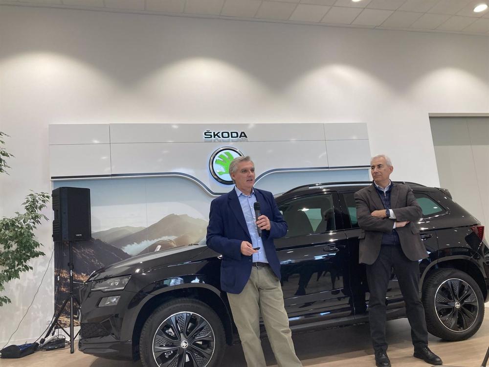 El director general de Skoda España, Fidel Jiménez, y el director gerente de Grupo Jobacar, Josep Maria Barberà. El