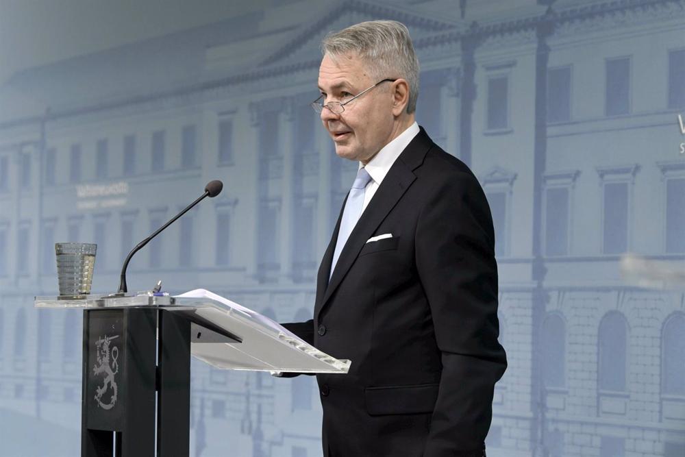 Pekka Haavisto, Ministro finlandês dos Negócios Estrangeiros. Pekka