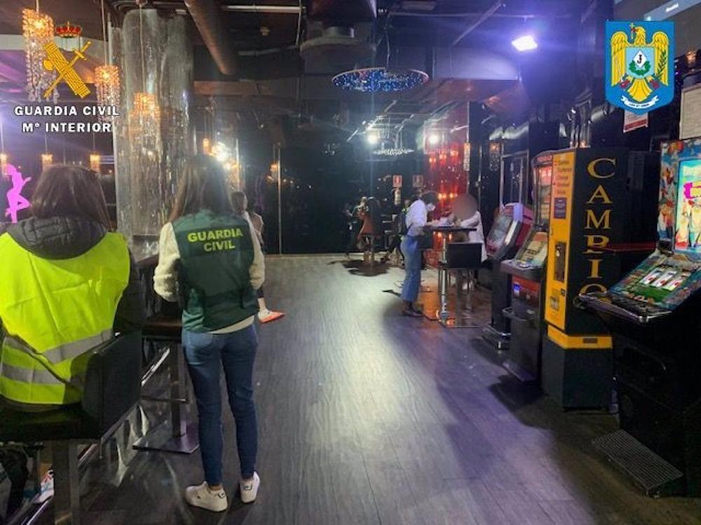 La Guardia Civil española y la Policía Nacional de Rumanía colaboran contra la trata de personas y la explotación sexual en Valencia y Castellón. La