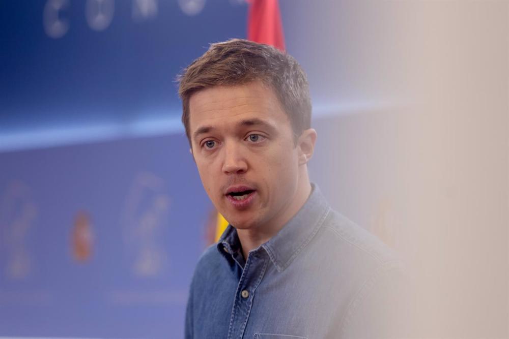 Archivo - El portavoz de Más País-Equo, Íñigo Errejón, ofrece una rueda de prensa previa a la Junta de Portavoces, en el Congreso de los Diputados, a 4 de octubre de 2022, en Madrid (España). Archivo