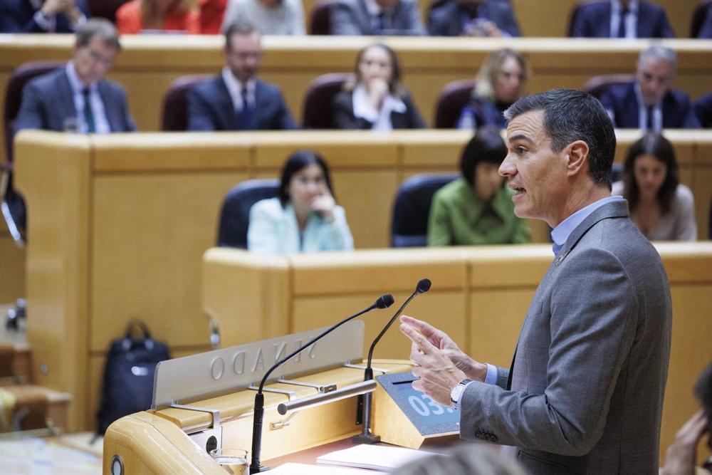 Archivo - El presidente del Gobierno, Pedro Sánchez, interviene durante su segundo 'cara a cara' en el Senado, a 18 de octubre de 2022, en Madrid (España). Sánhez y Feijóo viven este martes un nuevo debate en el Senado donde buscan Archivo