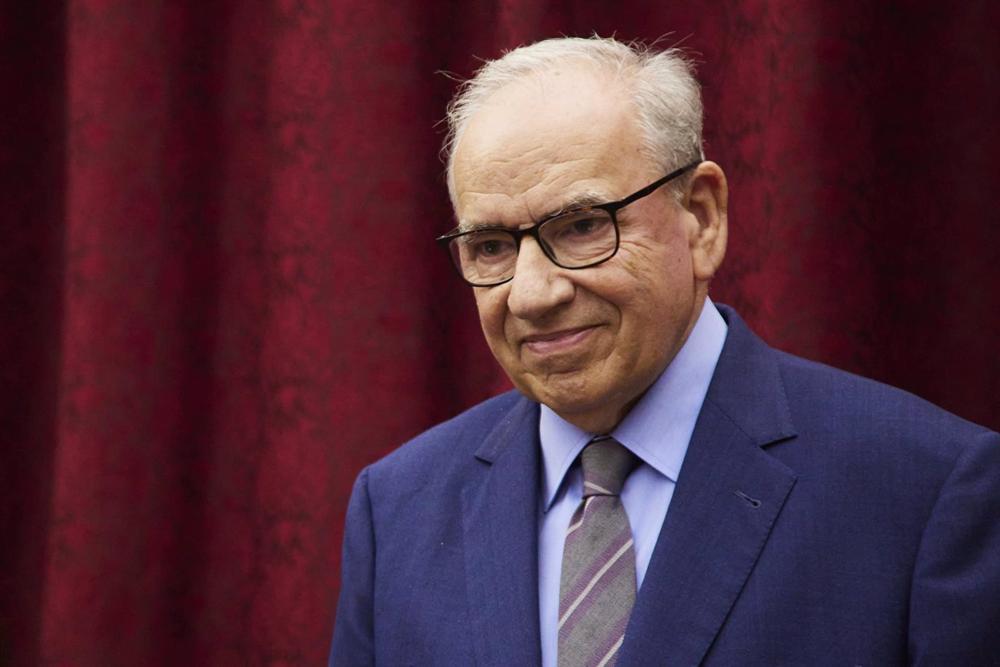 Archivo - El exvicepresidente de la Junta de Andalucía, Alfonso Guerra, durante la presentación del libro 'Repaso de transiciones. España, Andalucía y PSOE. 1969-1990', a 24 de octubre de 2022 en Sevilla (Andalucía, España). Archivo