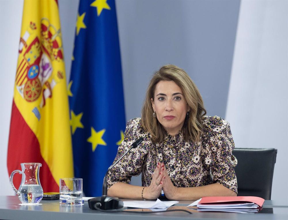 La ministra de Transportes, Movilidad y Agenda Urbana, Raquel Sánchez La