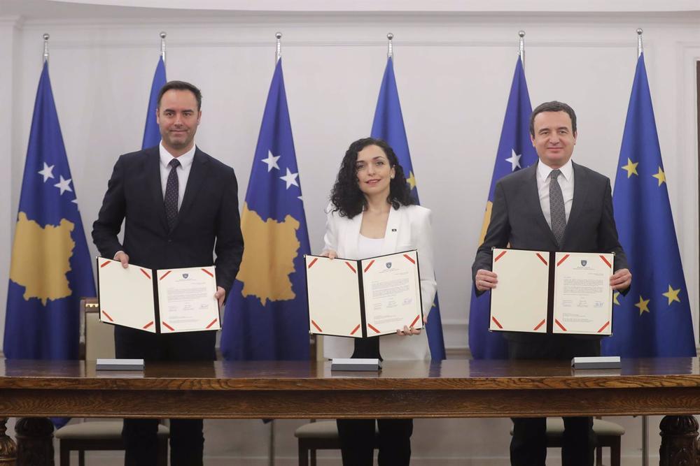 I principali leader politici del Kosovo chiedono l'adesione all'UE I