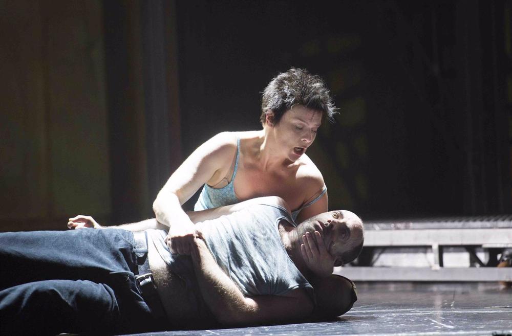 Archivo - Escena de la ópera 'El ángel de fuego' en el Teatro Real Archivo