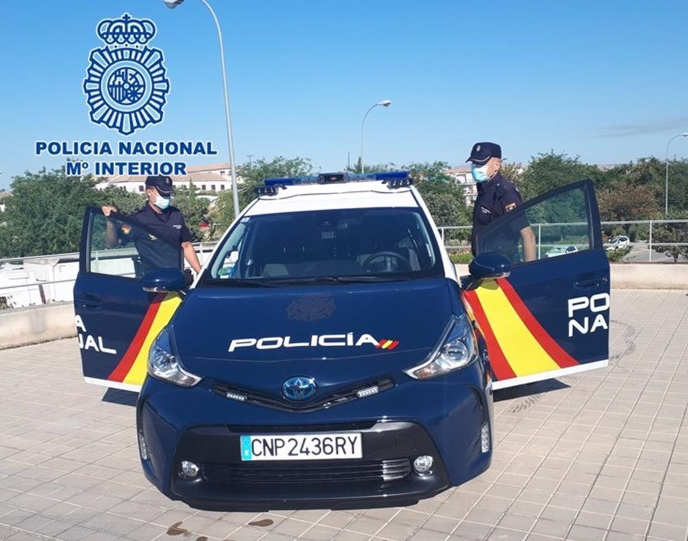 Vehículo de la Policía Nacional Vehículo