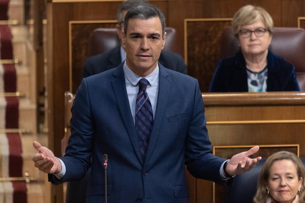 El presidente del Gobierno, Pedro Sánchez, interviene durante una sesión plenaria, en el Congreso de los Diputados, a 21 de diciembre de 2022, en Madrid (España). El