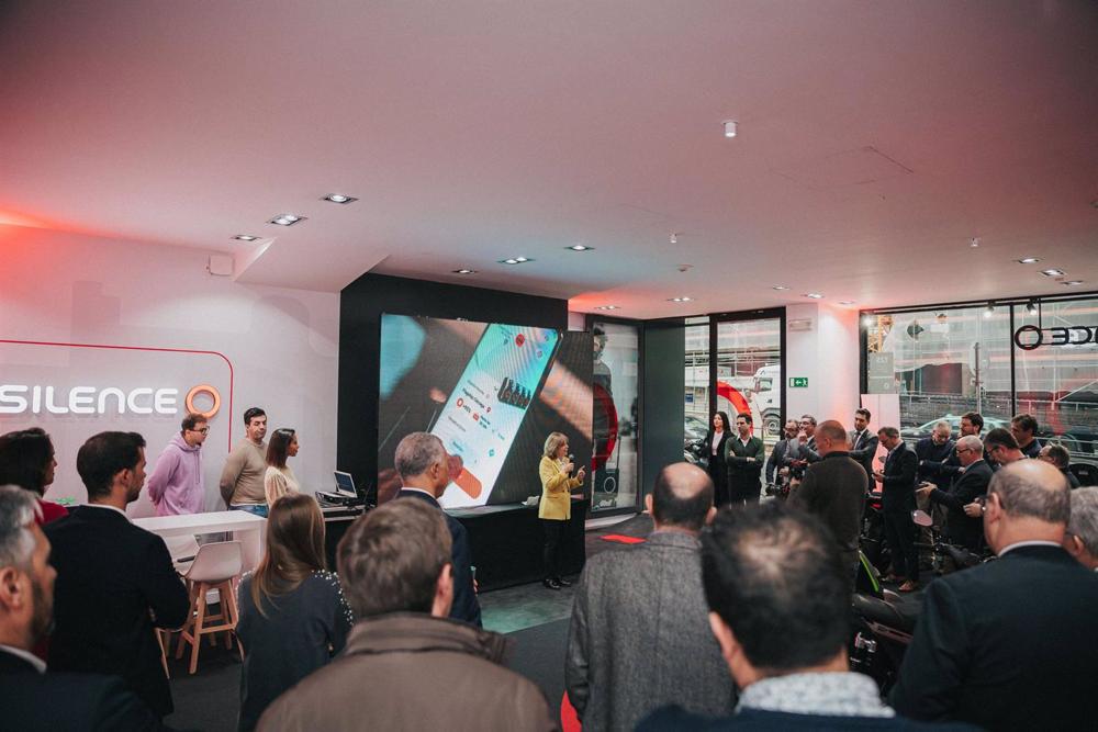 Leonor Costa, presidenta del Consejo de Administración de Grupo Auto-Industrial, nuevo socio de Silence en Portugal, durante la inauguración de la nueva tienda en Lisboa Leonor