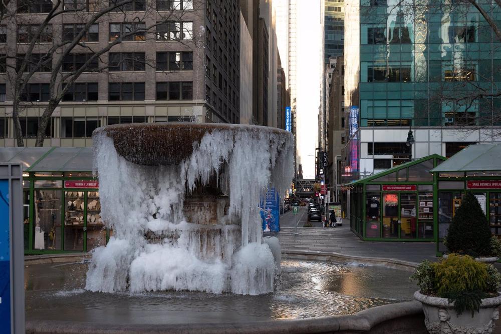 Una fontana ghiacciata a New York Una