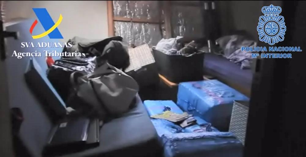 Interior del velero interceptado en la Bahía de Cadiz con droga. Interior