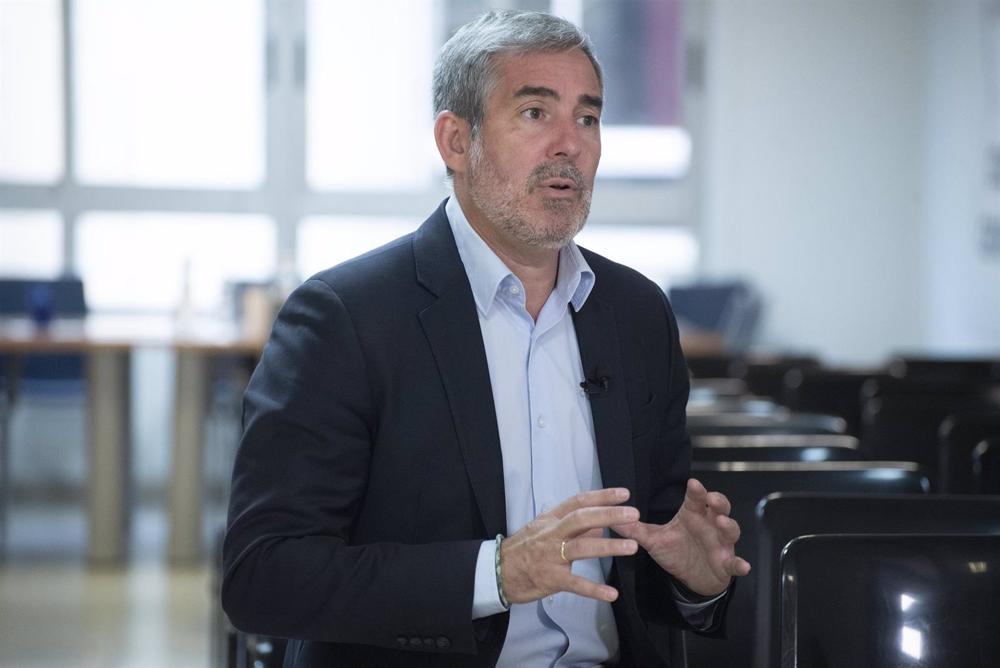 Archivo - El secretario general de Coalición Canaria, Fernando Clavijo, en una entrevista concedida a Europa Press Archivo