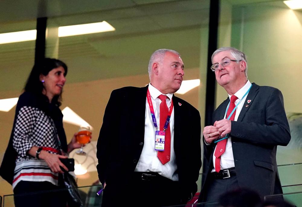 Archive - Mark Drakeford, ministre en chef du Pays de Galles, assiste à un match de la Coupe du monde au Qatar. Archive