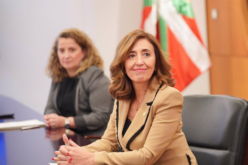 La consejera de Gobernanza Pública y Autogobierno, Olatz Garamendi, durante una reunión en la Sede del Gobierno Vasco La