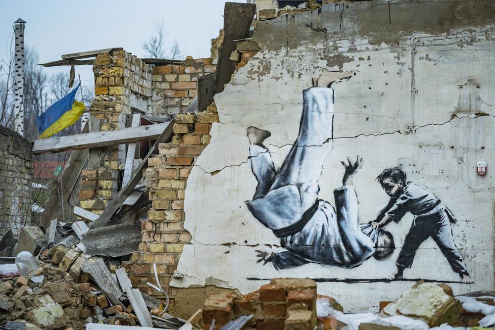 Un graffiti de Banksy en Borodianka, Ucrania Un
