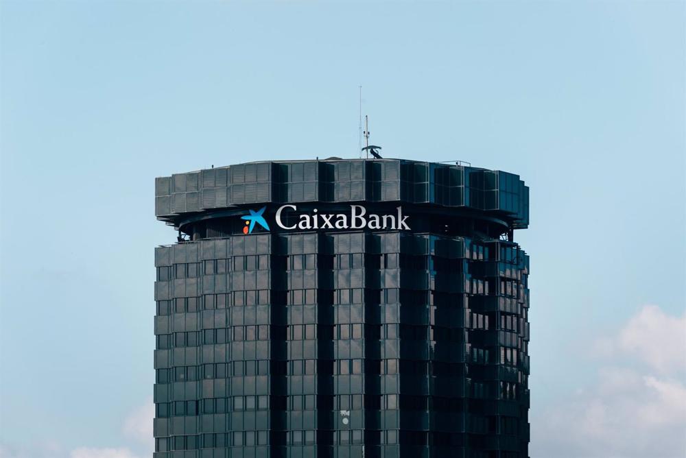 Archivo - Edificio de CaixaBank en Barcelona (Catalunya), España Archivo