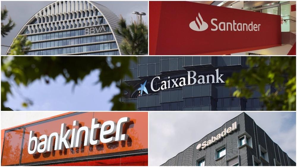 Archivo - Logos de BBVA, Santander, CaixaBank, Bankinter y Banco Sabadell Archivo